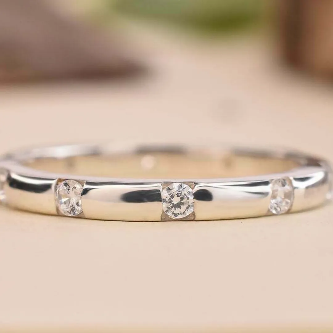 /public/photos/live/Unique Style Moissanite Wedding Band 427 (3).webp
